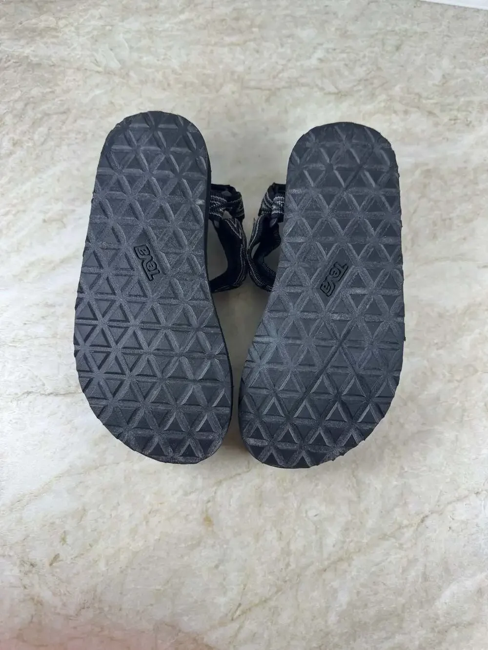 Teva Original Universal Kids K3 Sport Sandals Black Gray Geometric Hook & Loop